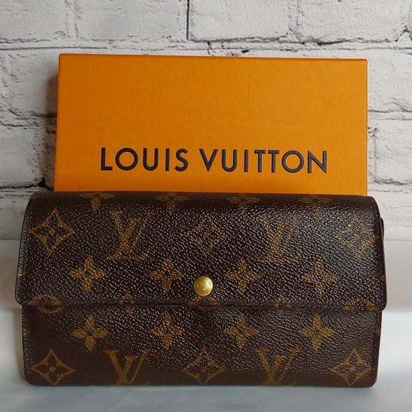 'LOUIS VUITTON' GIFT BOX SET 'PORTEFEUILLE SARAH' LONG LEATHER MONOGRAM WALLET - Picture 16 of 16